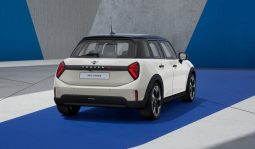 MINI Cooper S 5-Door full