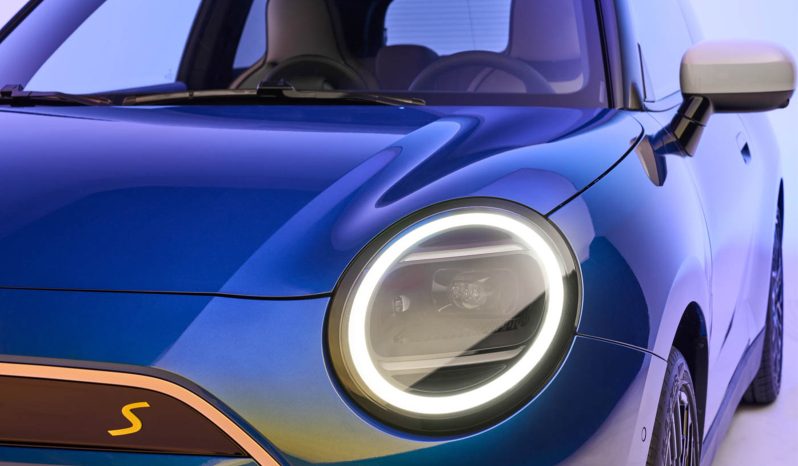 MINI Cooper SE full