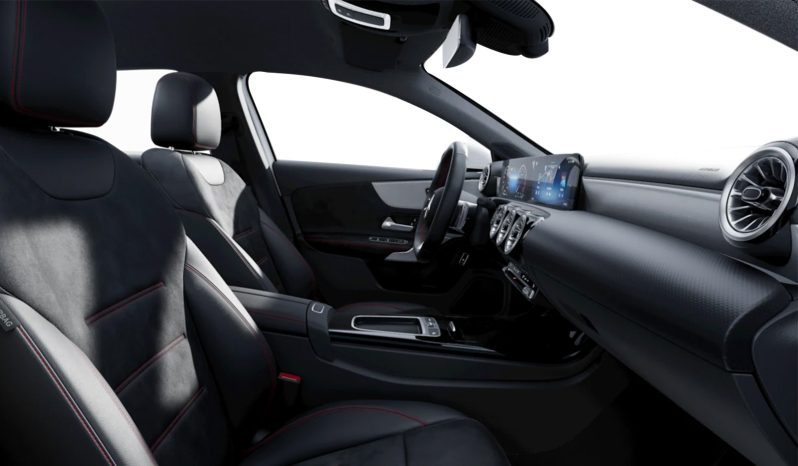 Mercedes-Benz A-Class Sedan A 250 4MATIC AMG Line full
