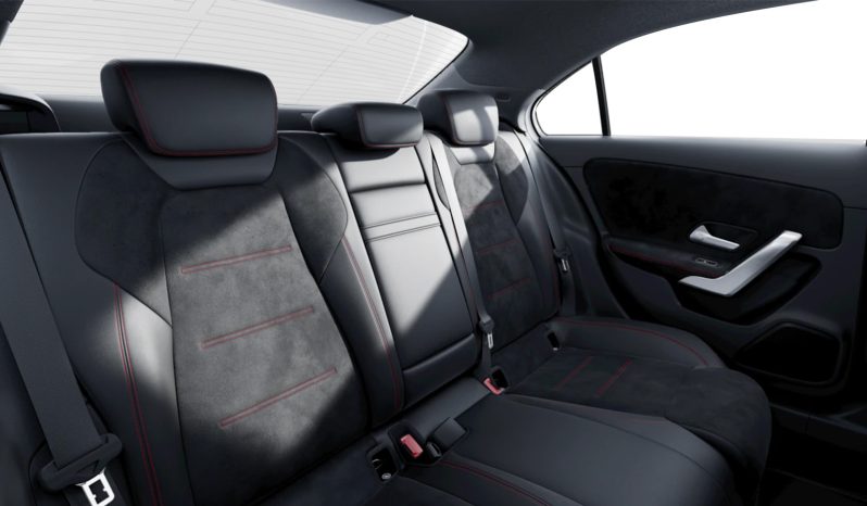 Mercedes-Benz A-Class Sedan A 250 4MATIC AMG Line full