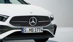 Mercedes-Benz A-Class Sedan A 250 4MATIC AMG Line full