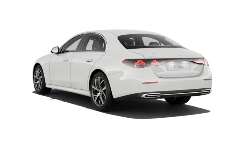 Mercedes-Benz E-Class Sedan E 200 AMG Line full