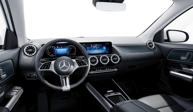 Mercedes-Benz GLA 200 Progressive Line full