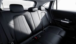 Mercedes-Benz GLA 200 Progressive Line full