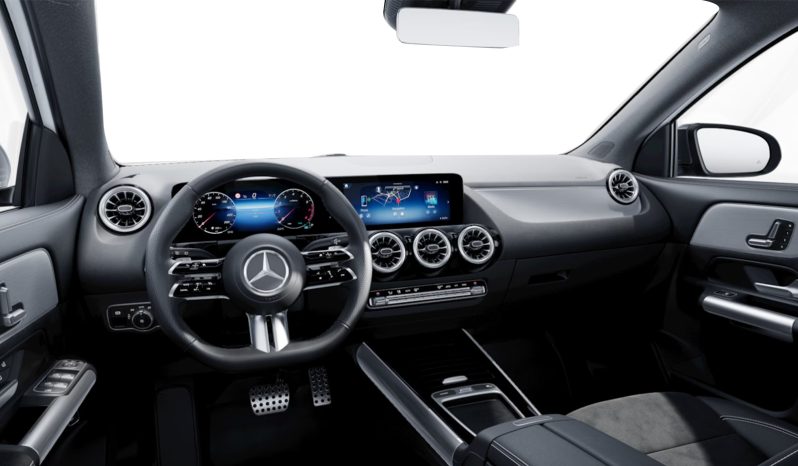 Mercedes-Benz GLA 250 4MATIC AMG Line full