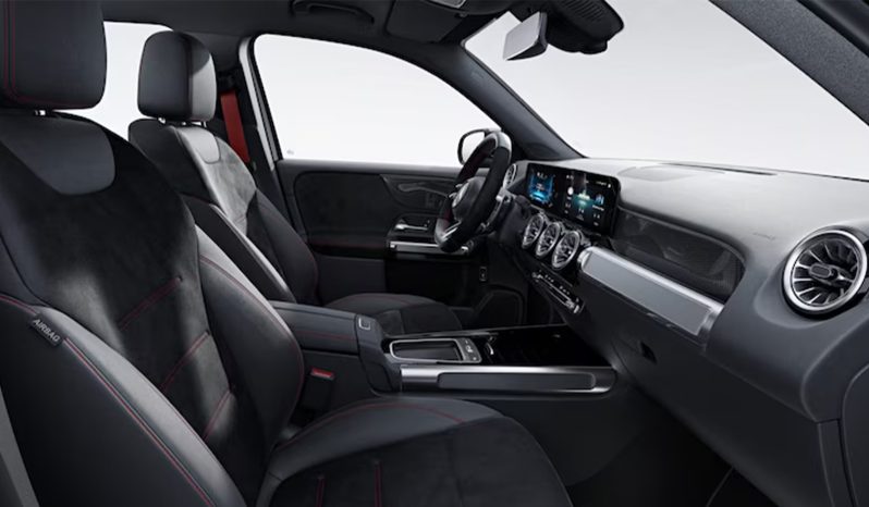 Mercedes-AMG A 35 4MATIC Sedan full