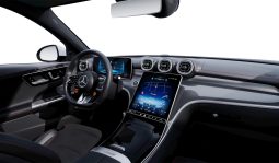 Mercedes-AMG C 43 4MATIC Sedan full