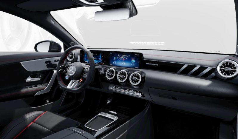 Mercedes-AMG CLA 45 S 4MATIC+ Coupé full