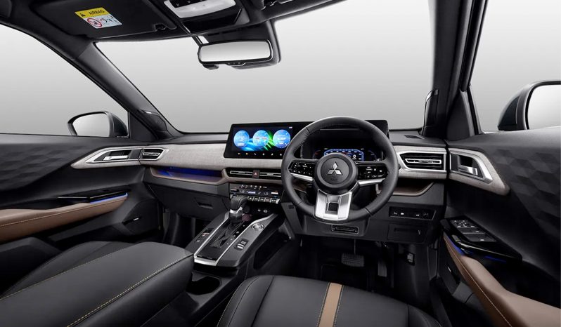 Mitsubishi Xforce Urban full