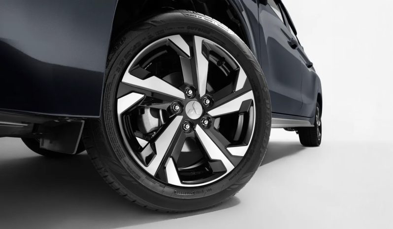 Mitsubishi XPANDER full