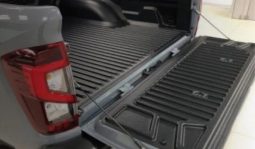 Nissan Navara 2.5L Pro-4X full