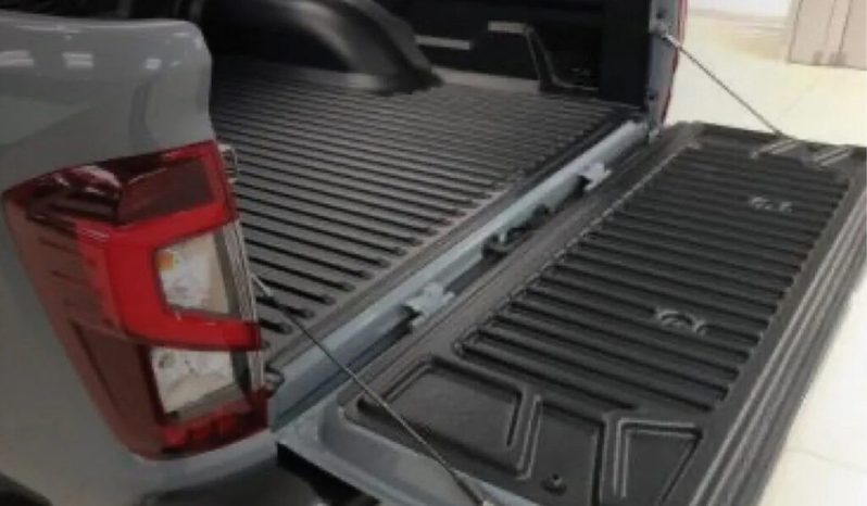 Nissan Navara 2.5L Pro-4X full