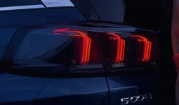 Peugeot 5008 Allure full