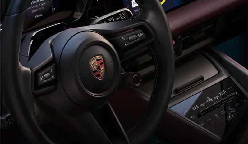 Porsche Macan 4 Electric full