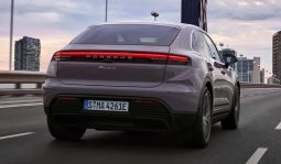 Porsche Macan 4 Electric full