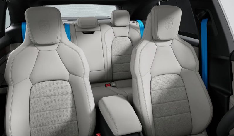 Porsche Macan Electric full
