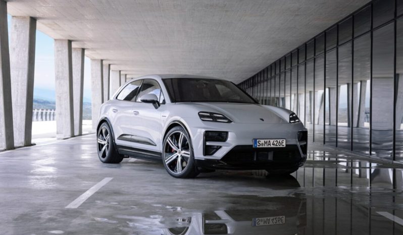 Porsche Macan Turbo Electric full