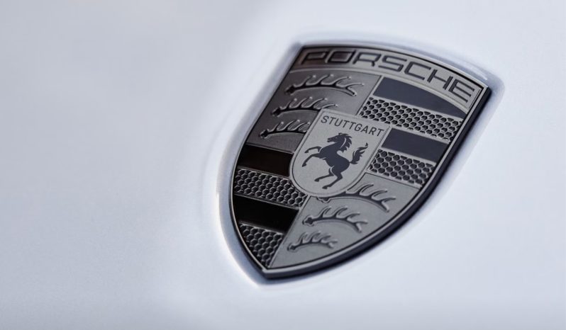 Porsche Macan Turbo Electric full
