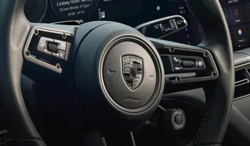 Porsche Taycan 4 Cross Turismo full