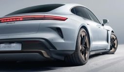 Porsche Taycan Turbo full