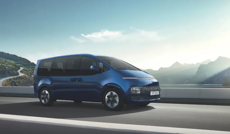 Hyundai Staria 7-Seater Prestige full