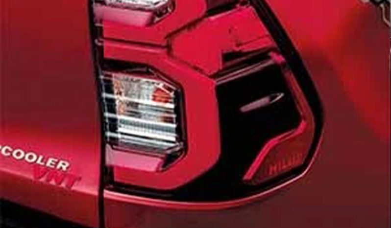 Toyota Hilux Double Cab 2.8 Rogue AT 4×4 full