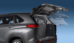 Toyota Innova Zenix full