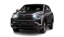 Toyota Innova Zenix 2.0 HEV