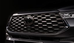 Toyota Innova Zenix full