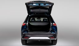 Toyota Yaris Cross full