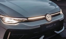 Volkswagen Golf R full