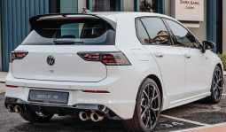 Volkswagen Golf R full
