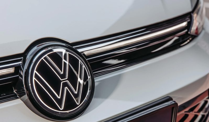 Volkswagen Golf R full