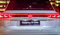 Volkswagen Touareg R-Line full