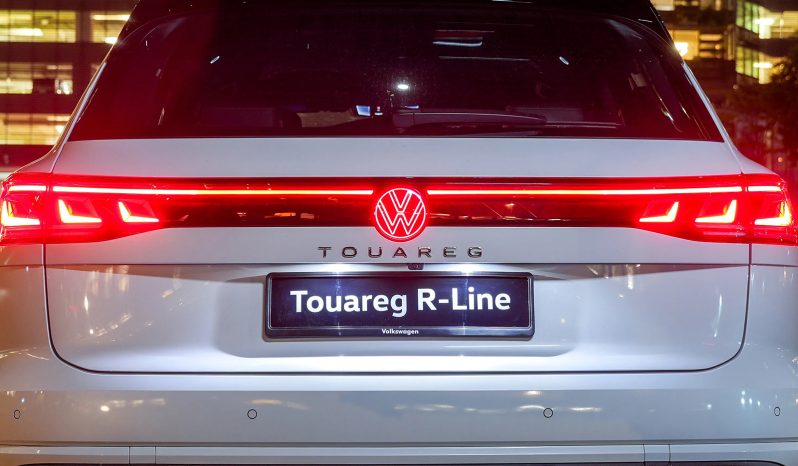Volkswagen Touareg R-Line full