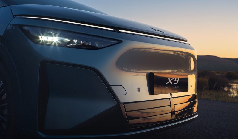 XPENG X9 AWD Performance full