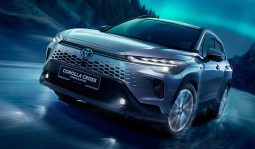 Toyota Corolla Cross full
