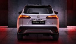 Toyota Corolla Cross 1.8 HEV GR Sport full