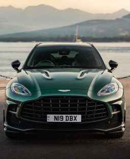 Aston Martin DBX707 full