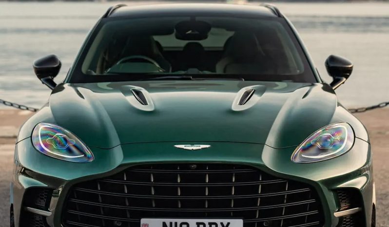 Aston Martin DBX707 full
