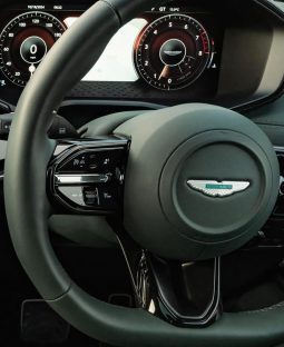 Aston Martin DBX707 full