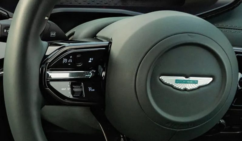 Aston Martin DBX707 full