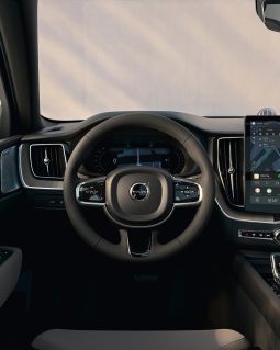 Volvo XC60 Core B5 AWD Mild Hybrid full